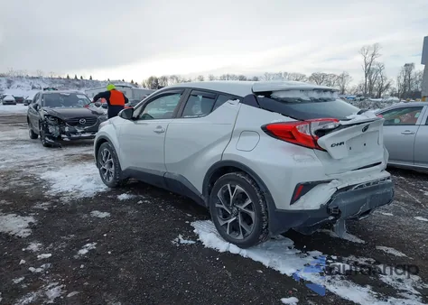 2021 Toyota C-Hr Xle z USA, uszkodzony, nr VIN NMTKHMBX6MR120342